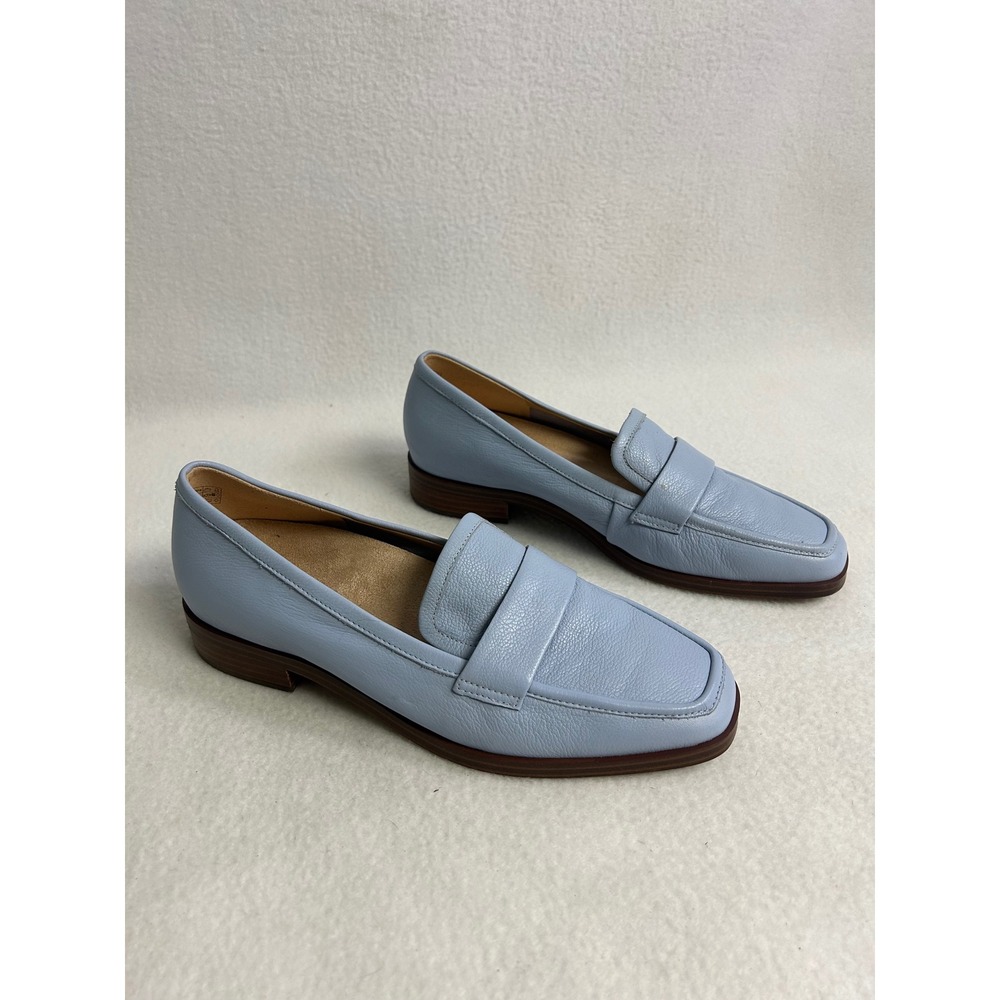 Preppy Coastal Vionic Womens 8.5 Blue Sellah II Leather Square Toe Penny Loafers